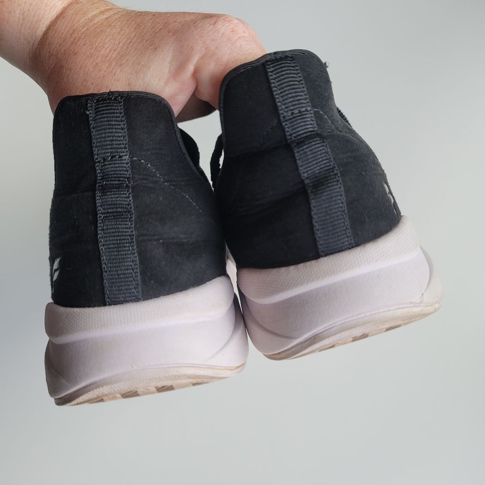 Fabletics Shoes - Picture 8 of 11